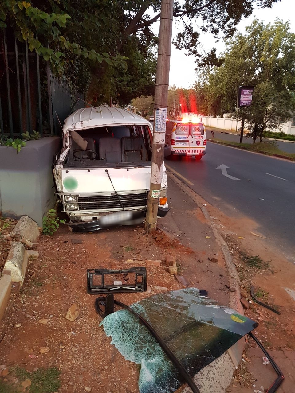 Eight injured in taxi