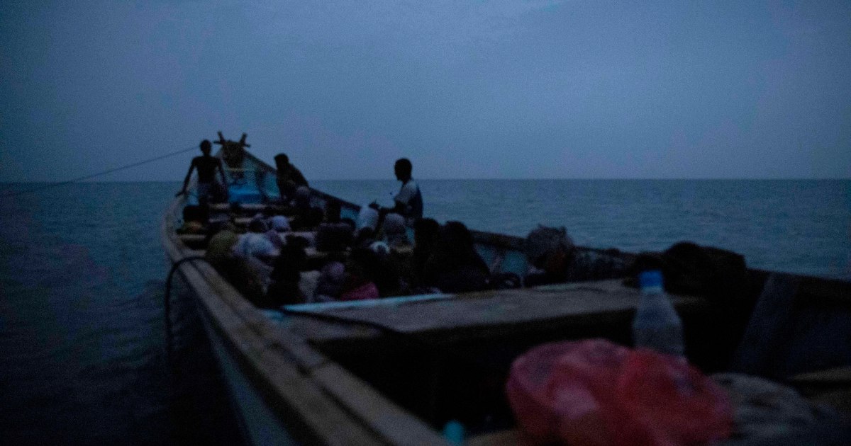 8 dead after smugglers force migrants