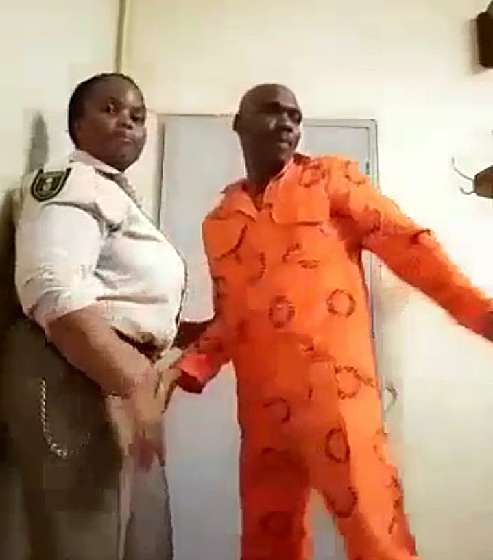 Prison Warder in viral s.e.x video with an inmate identified