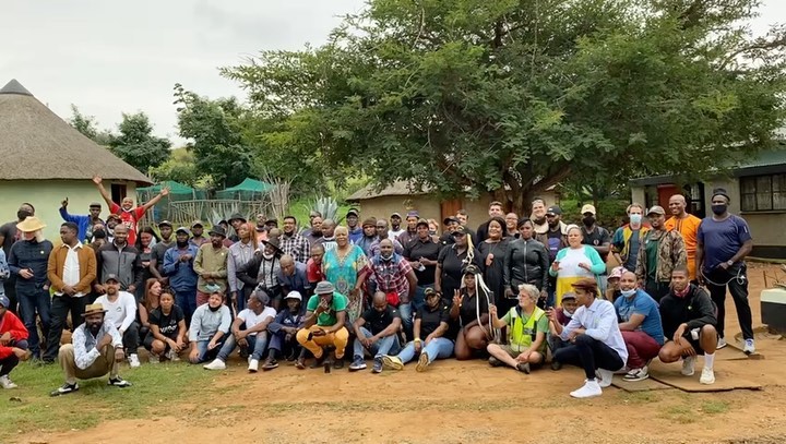 Isibaya Actors gather together to watch the show's last episode