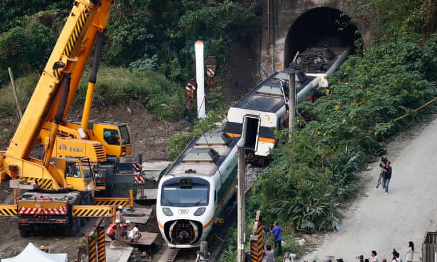 Survivors of Taiwan's worst rail crash