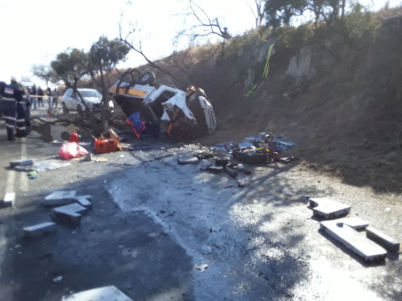One dead, four other seriously injured in bakkie roll-over