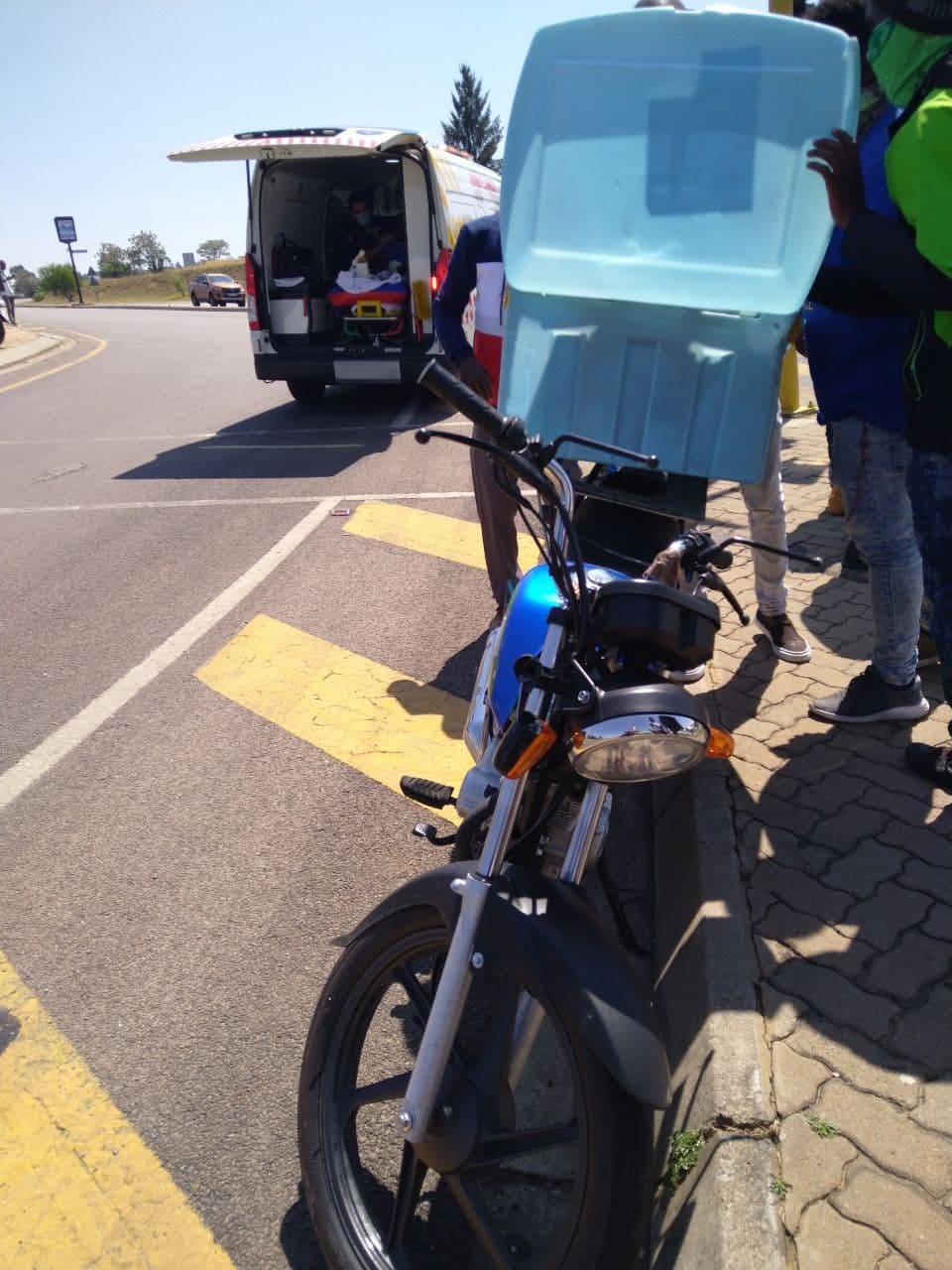 Delivery motorcyclist seriously injured in Kyalami collision
