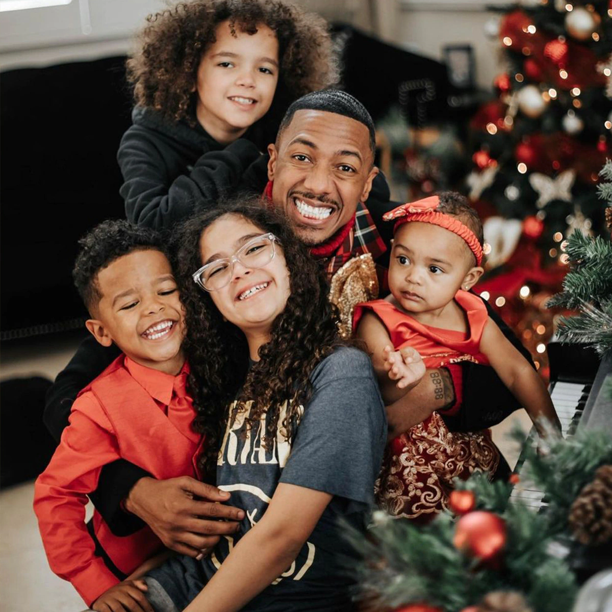 Nick Cannon Poses With His Kids