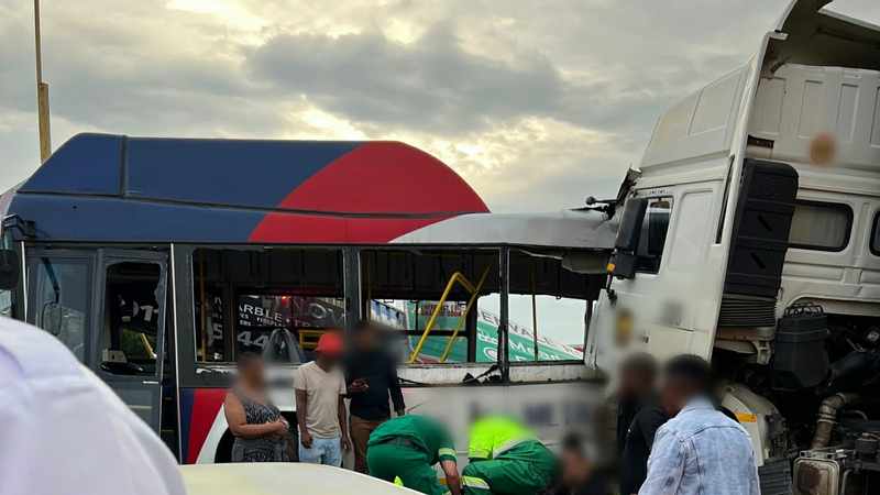 43 injured in N12 crash involving truck, bus & cars near Edenvale off-ramp