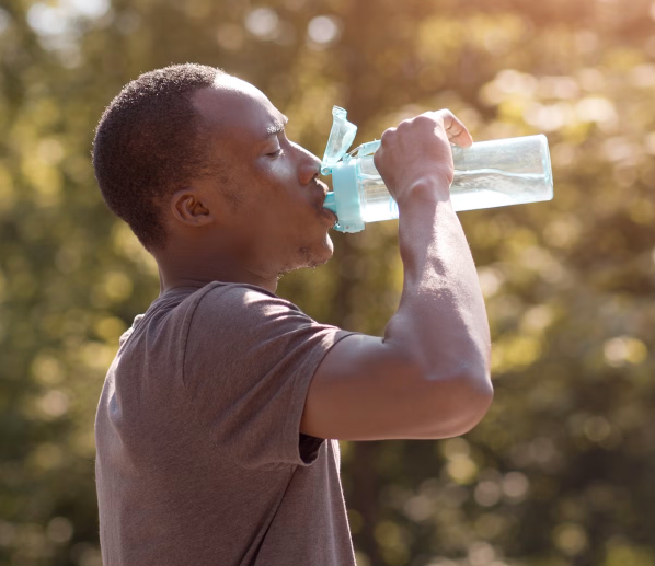 signs that indicate you’re not drinking enough water