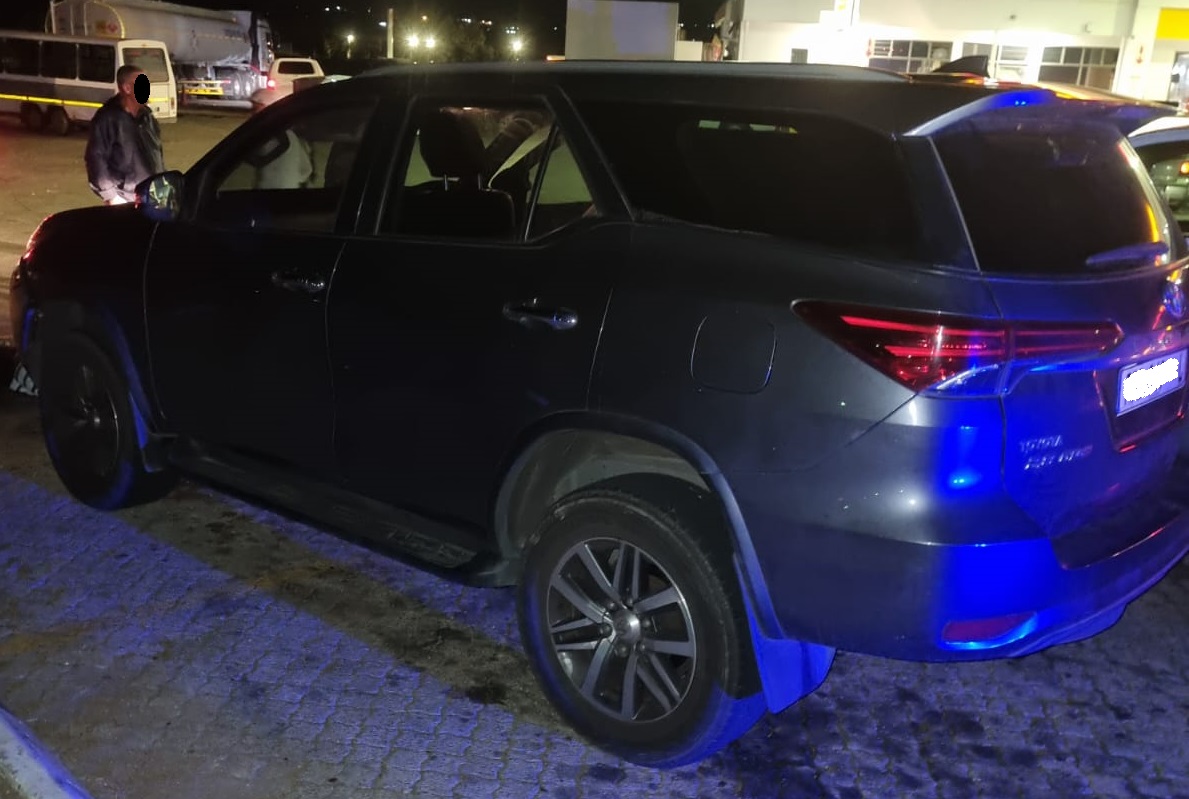 Toyota Fortuner stolen in Durban intercepted while heading to Malawi, also Mercedes Benz truck hijacked in Gauteng recovered