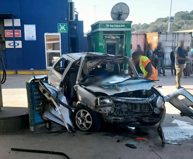 2 killed in Durban as car rolls & crashes into petrol station